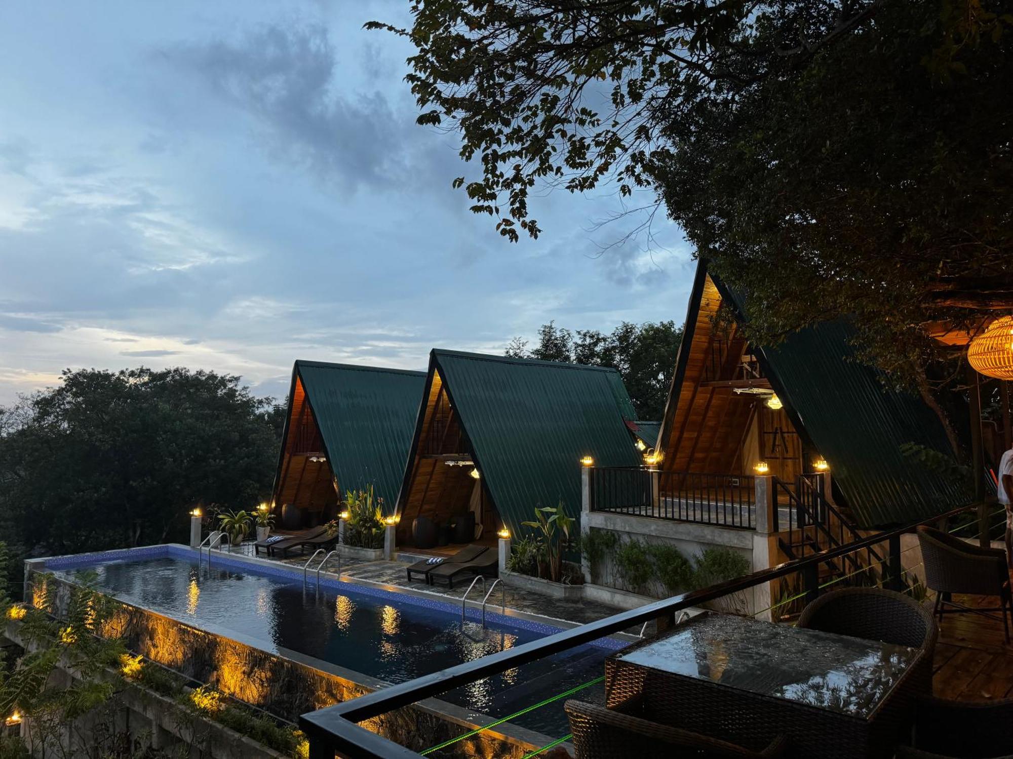 Sundown Lake Hotel & Spa Habarana Luaran gambar